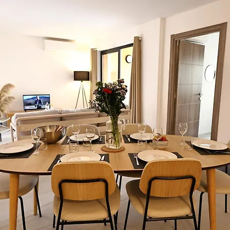 Apartment T 4 Spacieux Bord De Avec Piscine Chauffee Pianottoli-Caldarello (Corsica)