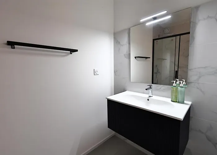 Le Shetland - T4 Spacieux Bord De Et Piscine * Pianottoli-Caldarello (Corsica)